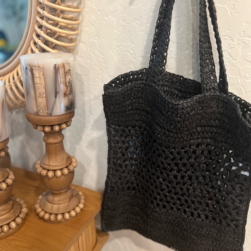 Old Navy Black Casual Tote Bag